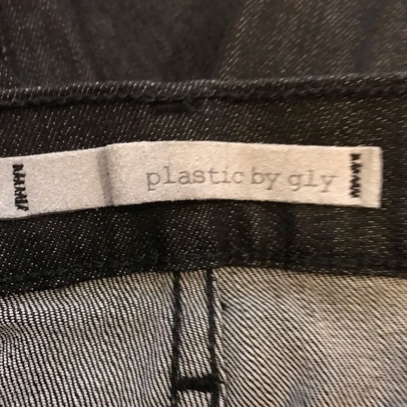 𝅺! 🔥 Host Pick 🔥 Plastic by gly Jeans - Picture 4 of 5